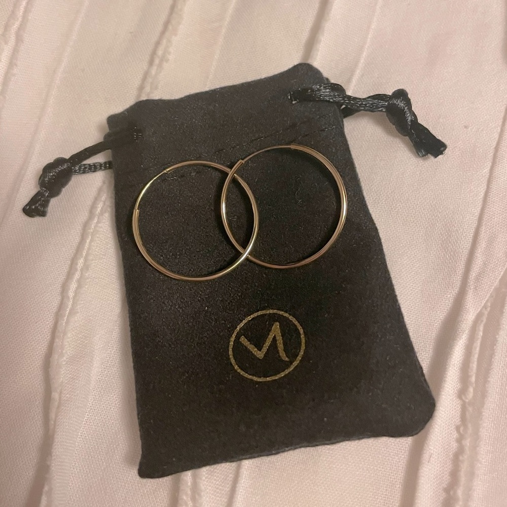 Mejuri “in-between” Gold Hoops